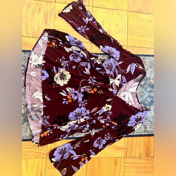Free People Womens Bella Bell Sleeve floral V-Neck Tunic Top boho small - Picture 3 of 8